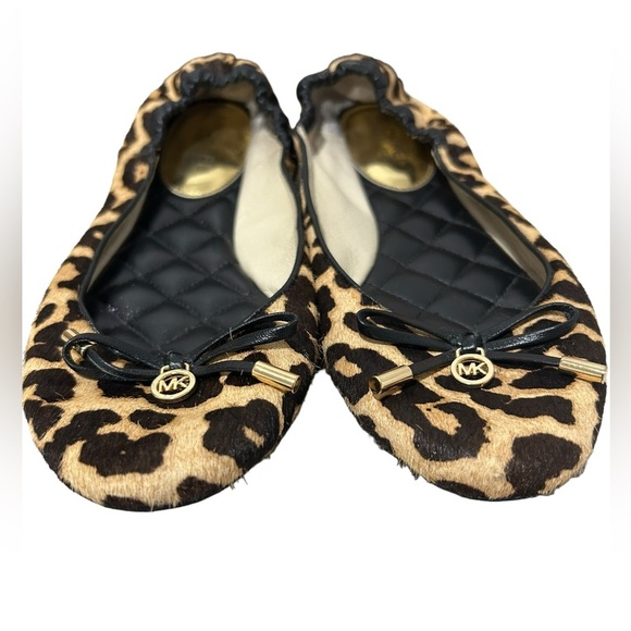 Michael Kors leopard print fur flat shoes Size 8, Shoes fit 7.5 - 8 - Picture 2 of 9
